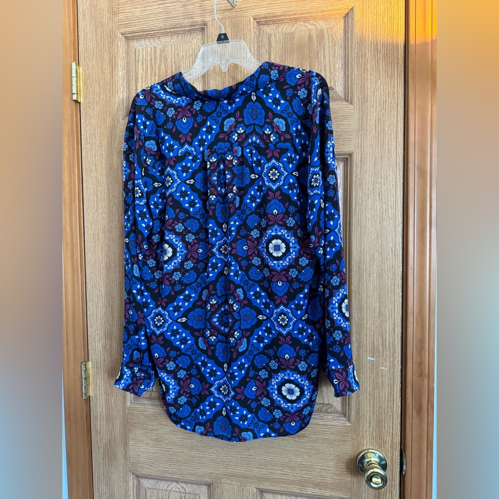 NWT Ann Taylor Blue and Purple Floral Blouse - Picture 4 of 5